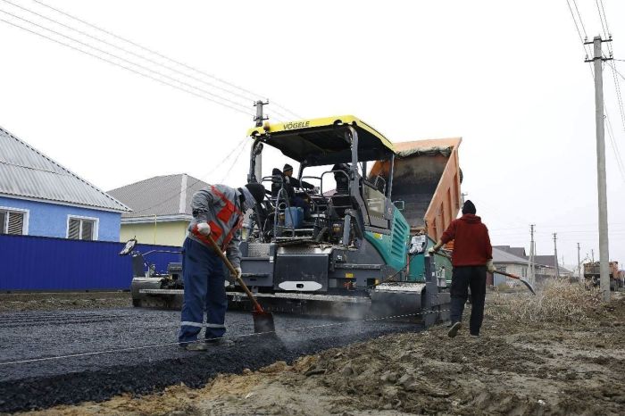 ​Атырауда қай жерлерде жолдар асфальтталады