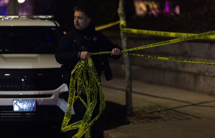 Род-Айлендте мектептегі хоккей матчы кезінде атыстан үш адам қаза тапты