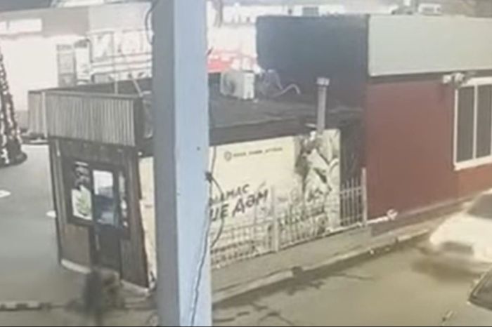 Соқтығысқа дейінгі секундтар:​ Атырауда балаға қатысты жол апатының алдын алуға болар ма еді?