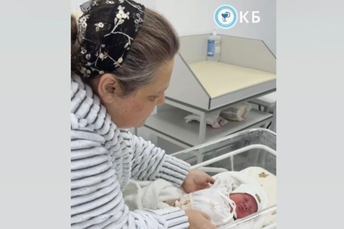 ​Теміртау тұрғыны 48 жасында 13-ші баласын дүниеге әкелді