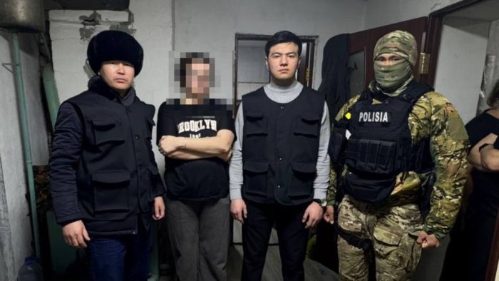 Қостанайда интернет-алаяқтарға көмектескен әйел ұсталды