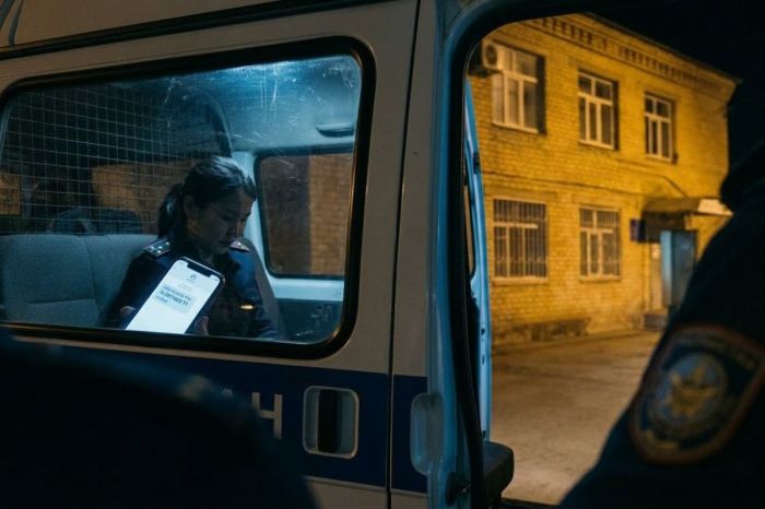 Атырауда пара талап еткен полицей шенінен айырылды​   ​