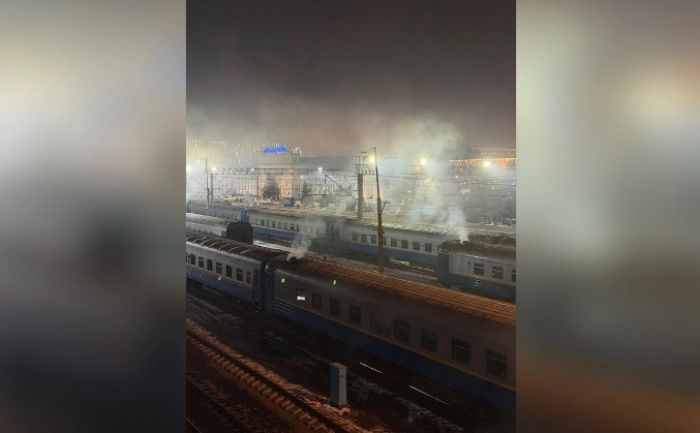 Алматы-2 вокзалында пойыздардан шыққан зиянды шығарындылар нормадан асқан