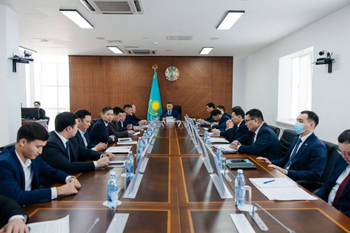 ​Атырауда әр төртінші автобус желіге шықпайды: әкімдік көлік мәселесін мойындады