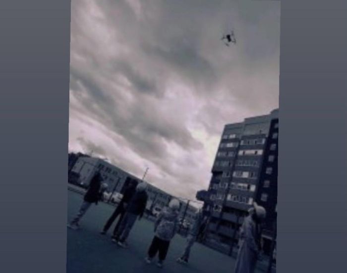 Дрондар ескерту береді: Ақтөбеде балалардың терезеден құлауына қарсы күрес басталды