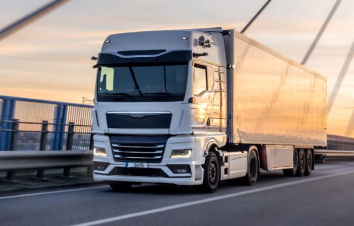 Қазақстанда қауіпті және ауыр салмақты жүктерді тасымалдау қағидаларына өзгерістер енгізілді