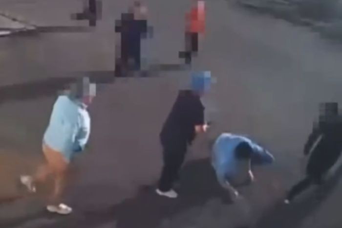 Екібастұзда ішіп алған бір топ адам дәрігер мен медбикені соққыға жықты