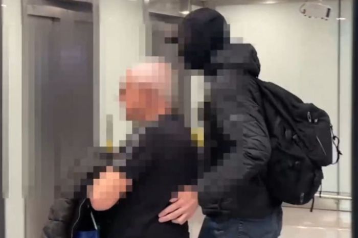 Германиядан ірі мөлшерде алаяқтық жасаған күдікті экстрадицияланды