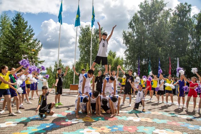 Қазақмыс қызметкерлердің 1200 баласына жазғы демалыс ұйымдастырады