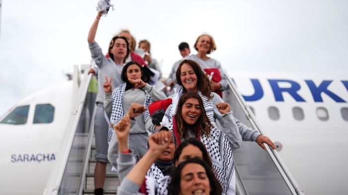 Global Sumud флотилиясының қатысушылары Израильдің күш қолданғанын айтты