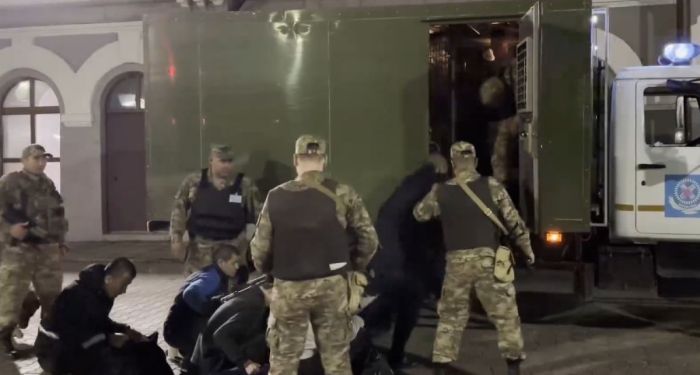 ​20 жыл жасырынған қылмыскер экстрадицияланды