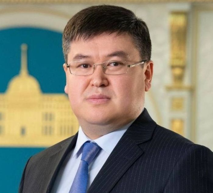 ​Президенттің Парламенттегі өкілдігінің басшысы Әмірбек Оспанбеков қызметінен босатылды