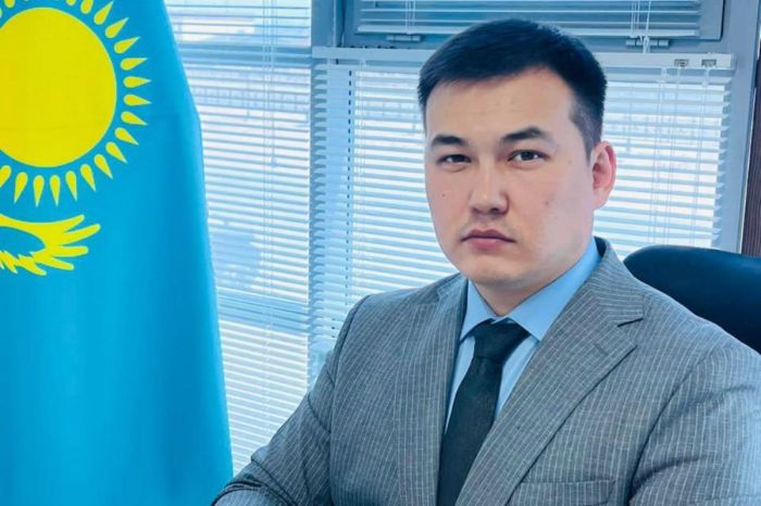 Жылыой ауданы құрылыс бөлімінің бұрынғы басшысы әкімдікпен соттасып жатыр