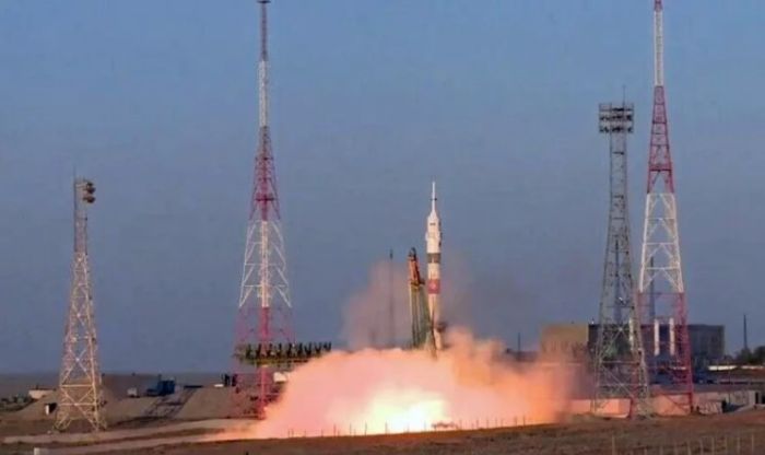«Байқоңырдан үш ғарышкері бар «Союз МС-29» ұшырылды
