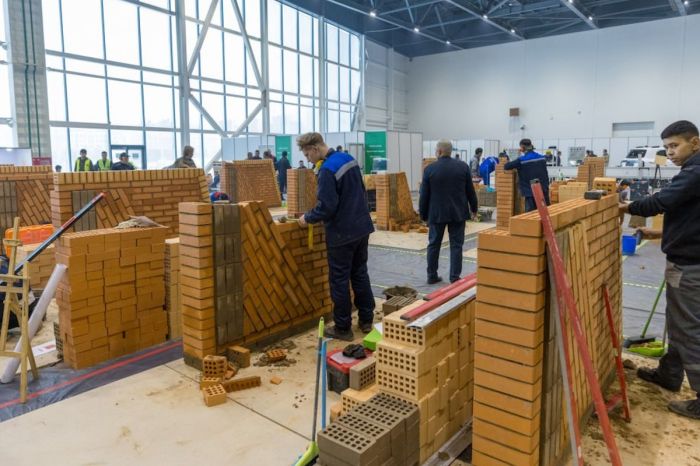133 мың орын және техникалық мамандықтарға басымдық: Қазақстан колледждеріндегі оқыту жүйесі қалай өзгереді