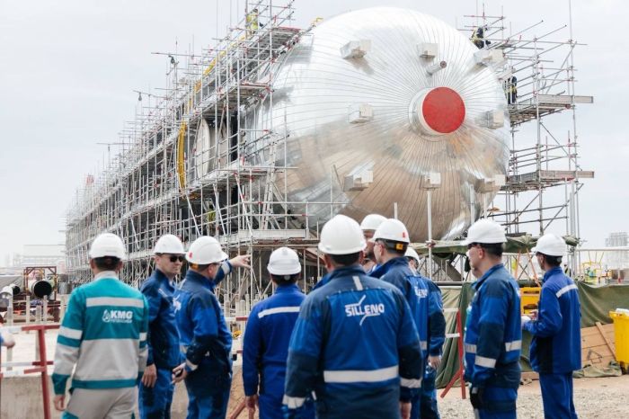 ​​​ҚМГ басшысы Атырау облысындағы мұнай-газ химиясы жобаларының іске асу барысымен танысты