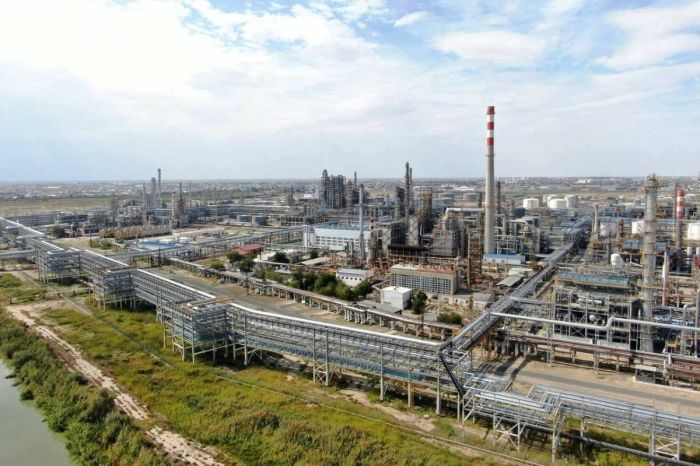 Атырау мұнай өңдеу зауыты жаңа булану тоғанының құрылысын кейінге қалдырды 