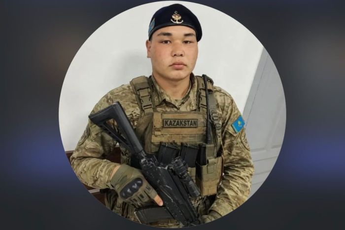 К​аспийде аман қалған Атырау облысының сарбазы жағаға​ өз күшімен жеткен