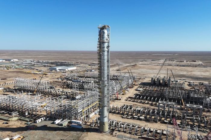 Силлено үшін салмағы 1,5 мың тонна болатын алып бағана қалай орнатылды