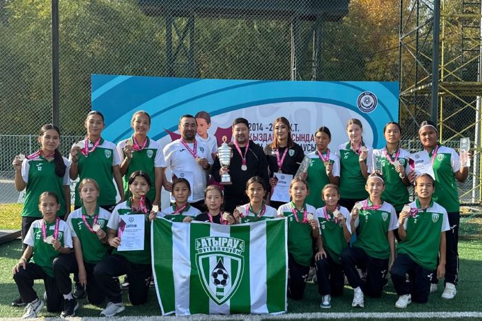 Атыраулық футболшы қыздар алғаш рет  U13 Қазақстан чемпионы атанды