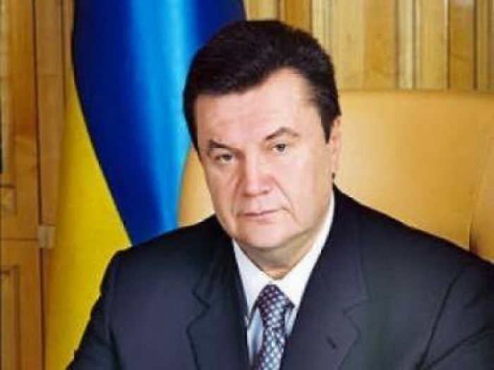В.Янукович елдегі дағдарысты шешу мақсатында жұмысшы топ құрды