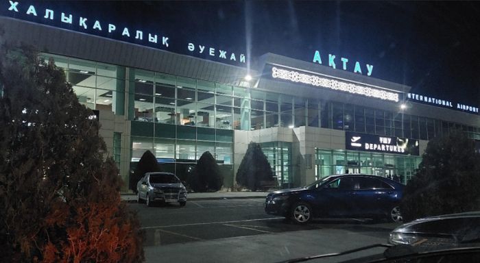 Казахстанцы пытались вывезти 116 тысяч долларов из аэропорта Актау