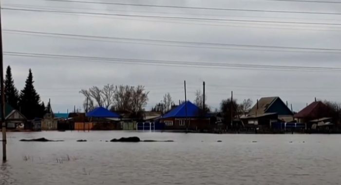 Паводки затопили Алтай и стали причиной гибели ребёнка в Кузбассе
