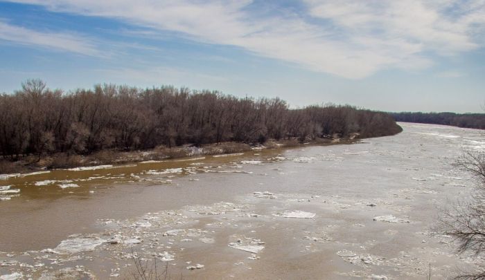 Повышение воды в реке Урал до опасной отметки ожидается в ЗКО