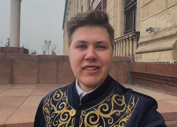 Лодочников сомневается в искренности блогеров Казахстана при «сборах» помощи