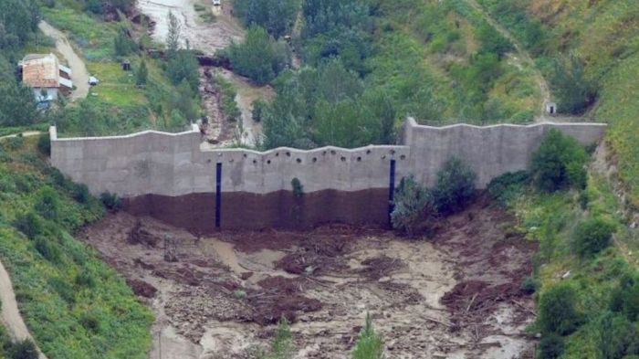 ​Возбуждено уголовное дело по нарушениям на селезадерживающей плотине в бассейне Аксай