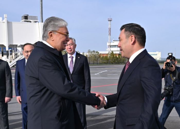 В Казахстан прибыл президент Кыргызстана