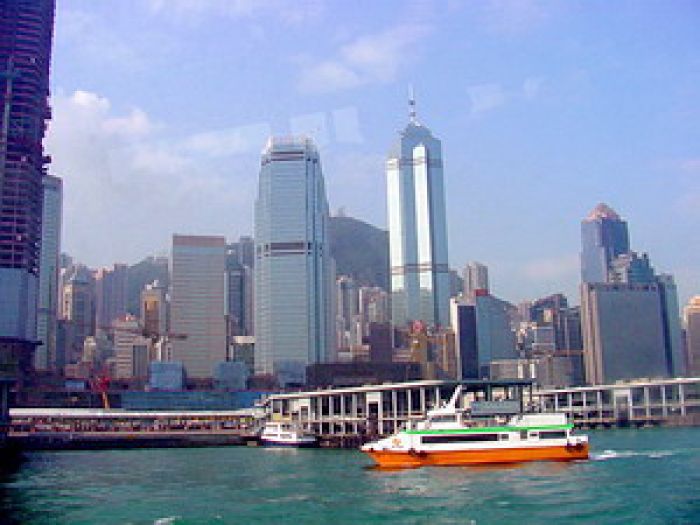 Гонконг стал безвизовым для казахстанцев