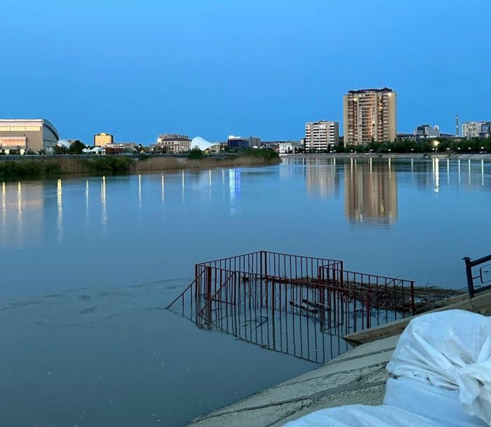 Оперативная сводка об уровне воды в реке Урал на 2 мая