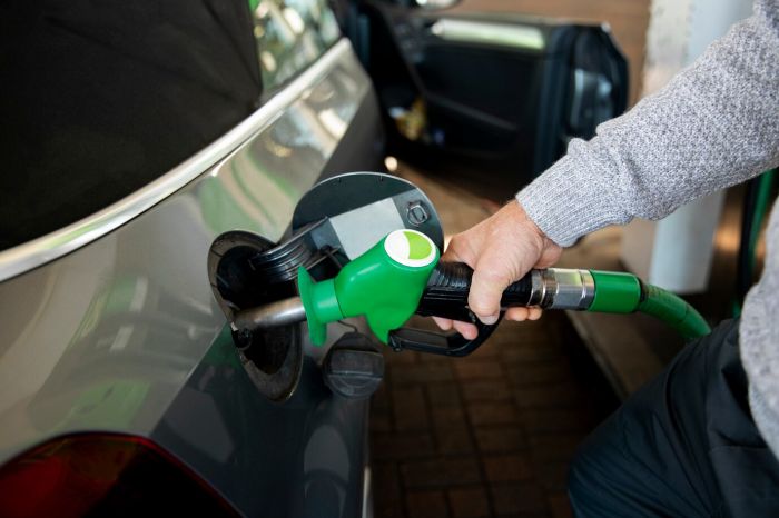 Лимит на продажу бензина начнёт действовать с 17 мая