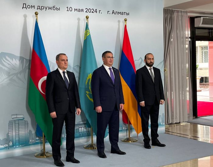 В Алматы начались мирные переговоры между Азербайджаном и Арменией