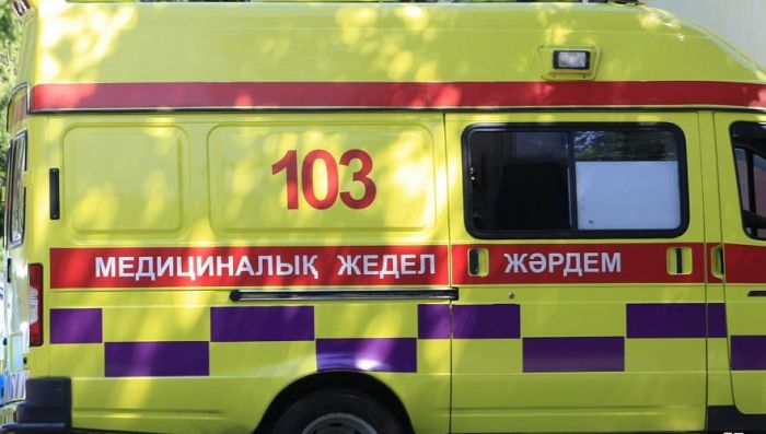 Школьник подозревается в нанесении ножевых ранений однокласснику и учителю в Павлодаре