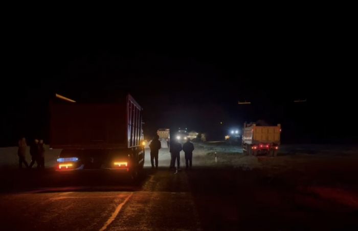 Из-за подтопления приостановлено движение на трассе Атырау - Уральск