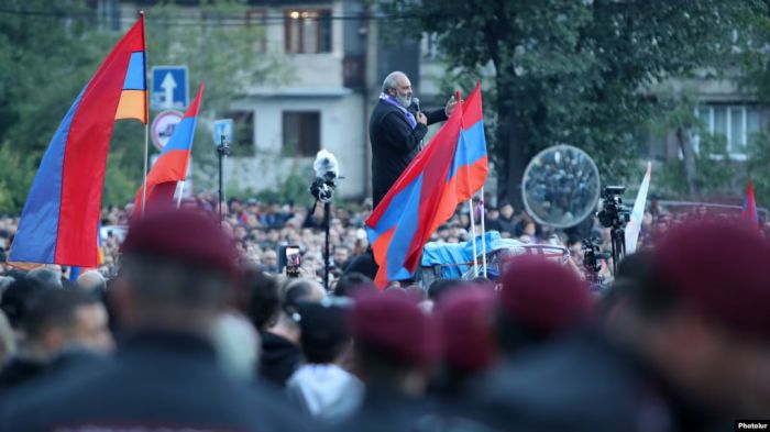 На протестном митинге в Ереване выдвинули кандидата на пост премьера 