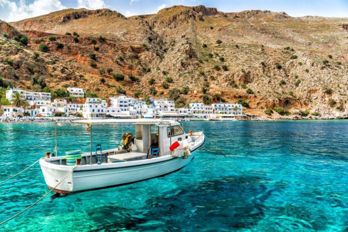 Тайна греческих островов: всего за неделю найдены мёртвыми 3 пропавших туриста 