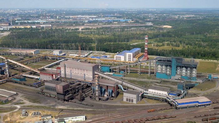 Украина в четвертый раз атаковала дронами крупнейший сталелитейный завод России