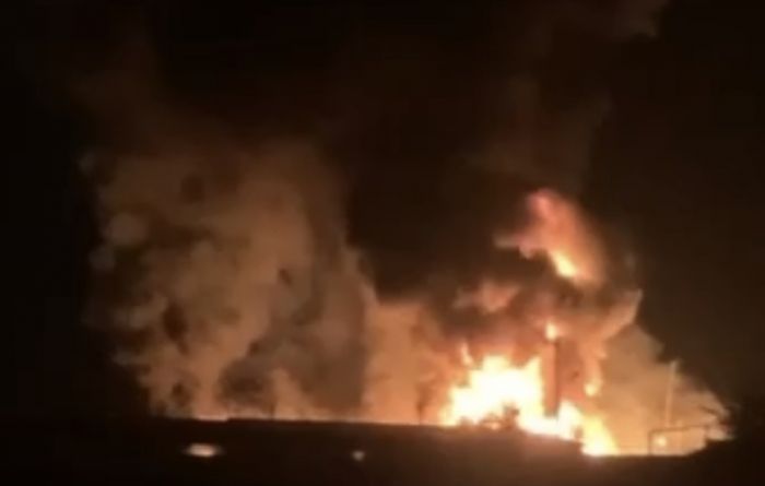 В результате удара украинских беспилотников загорелась нефтебаза в Адыгее