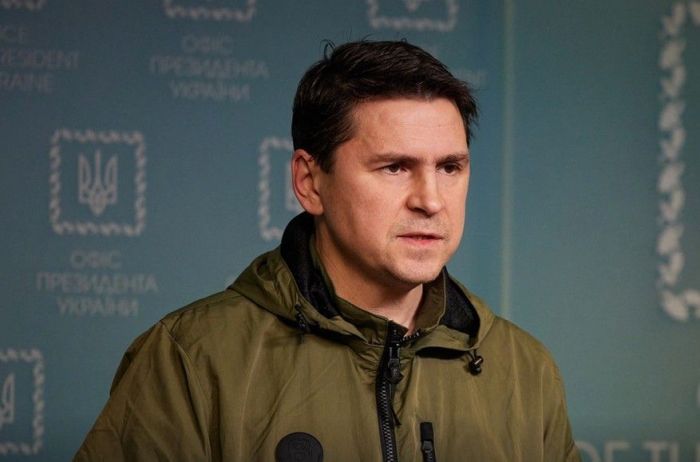 Михаил Подоляк: «Крым - это также большой военный лагерь и склад» 