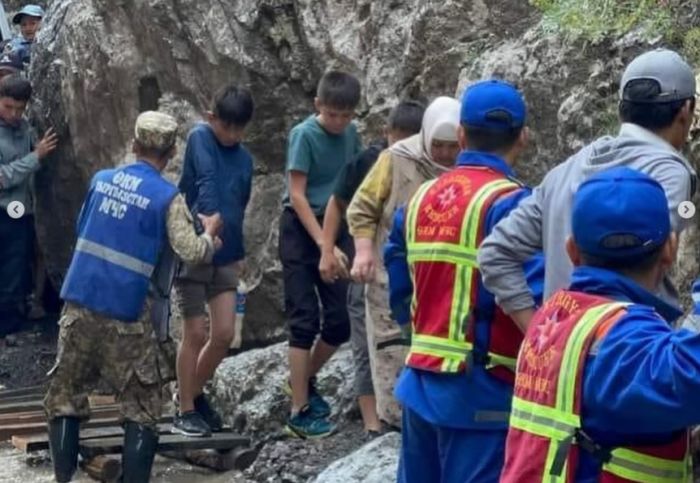 Из-за схода селя в Кыргызстане погибли двое детей из Казахстана