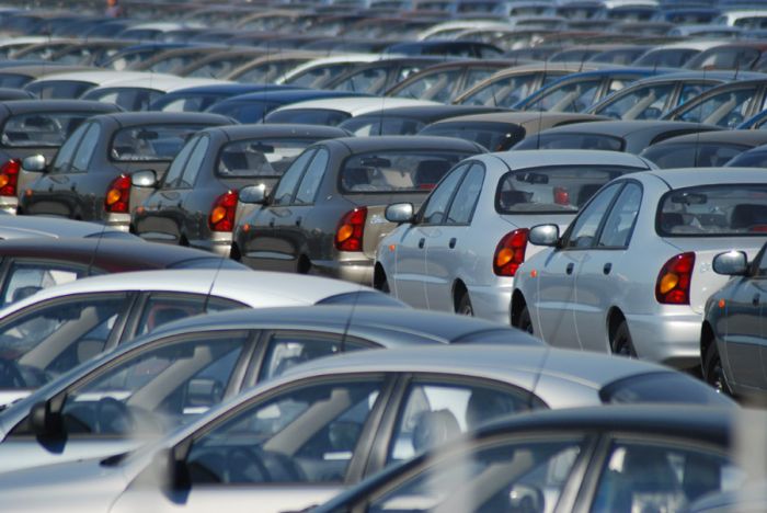 Продажи новых авто в РК выросли в два раза