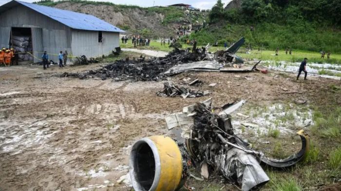 Самолет авиакомпании Saurya Air разбился в Непале