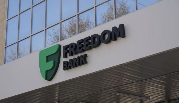 Freedom Bank приостановил переводы через «Золотую корону»