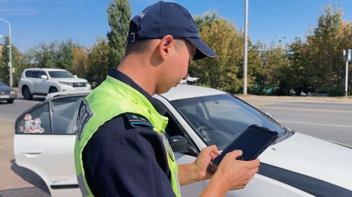 Нарушил ПДД более 40 раз за три дня: лихача задержали полицейские в Уральске