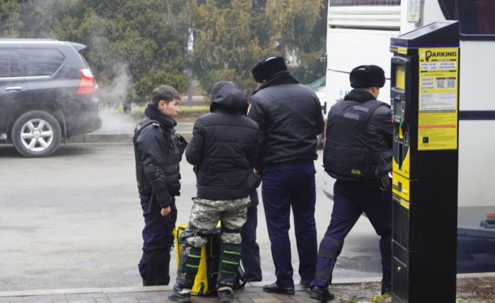 Перед предстоящим референдумом адмарестам подвергнуты активисты в нескольких регионах Казахстана