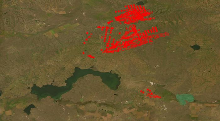 Пожар на 3 000 гектар: четверо получили ожоги, эвакуирован поселок