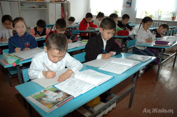 Казахстан будет готов к переходу на 12-летнюю школу к 2015 году 